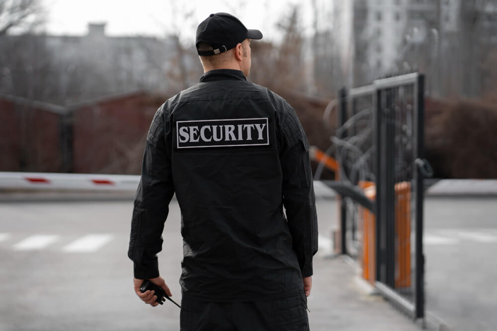 How to Choose the Best Security Guard Service Near You